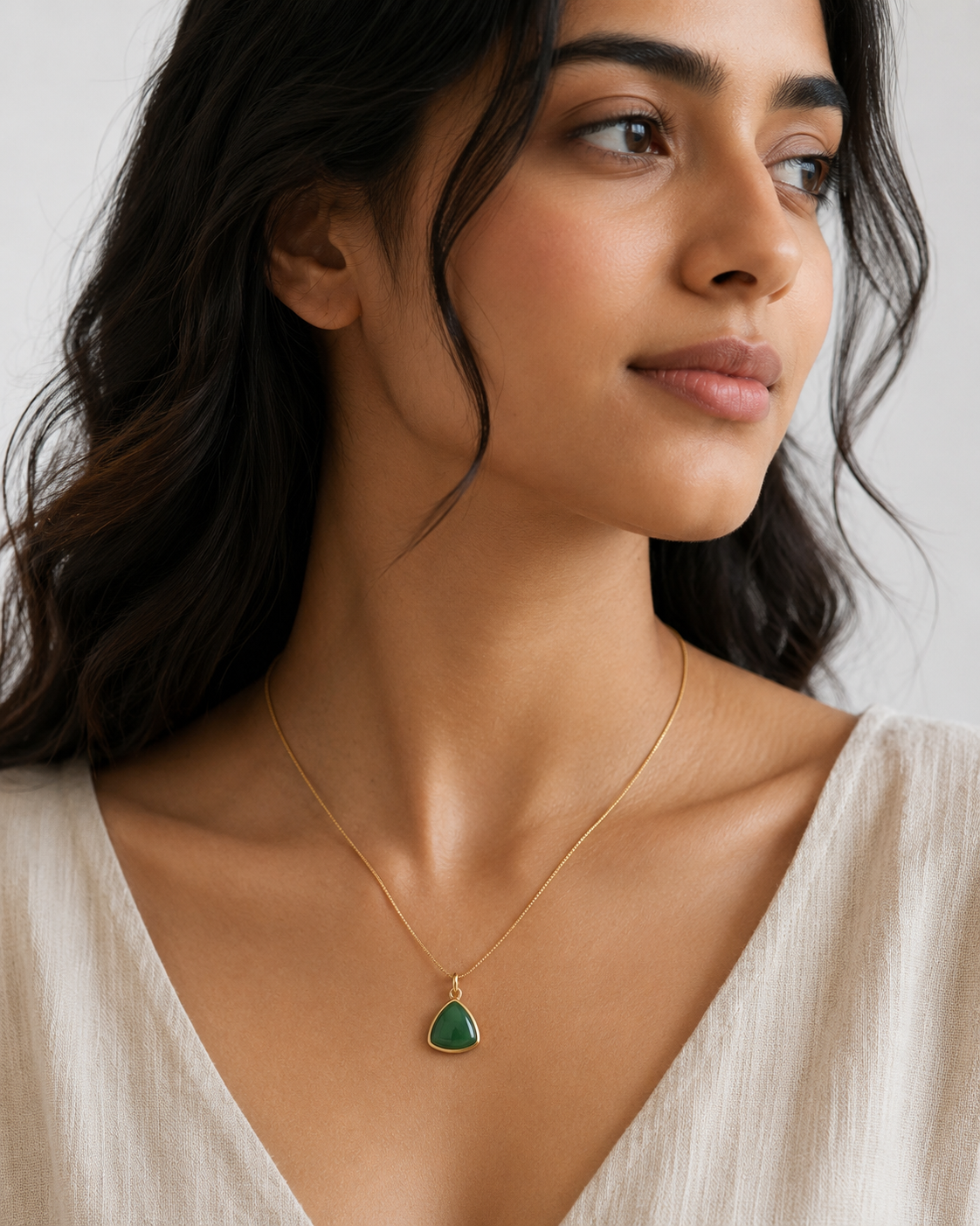 The Deep Green Pebble Necklace