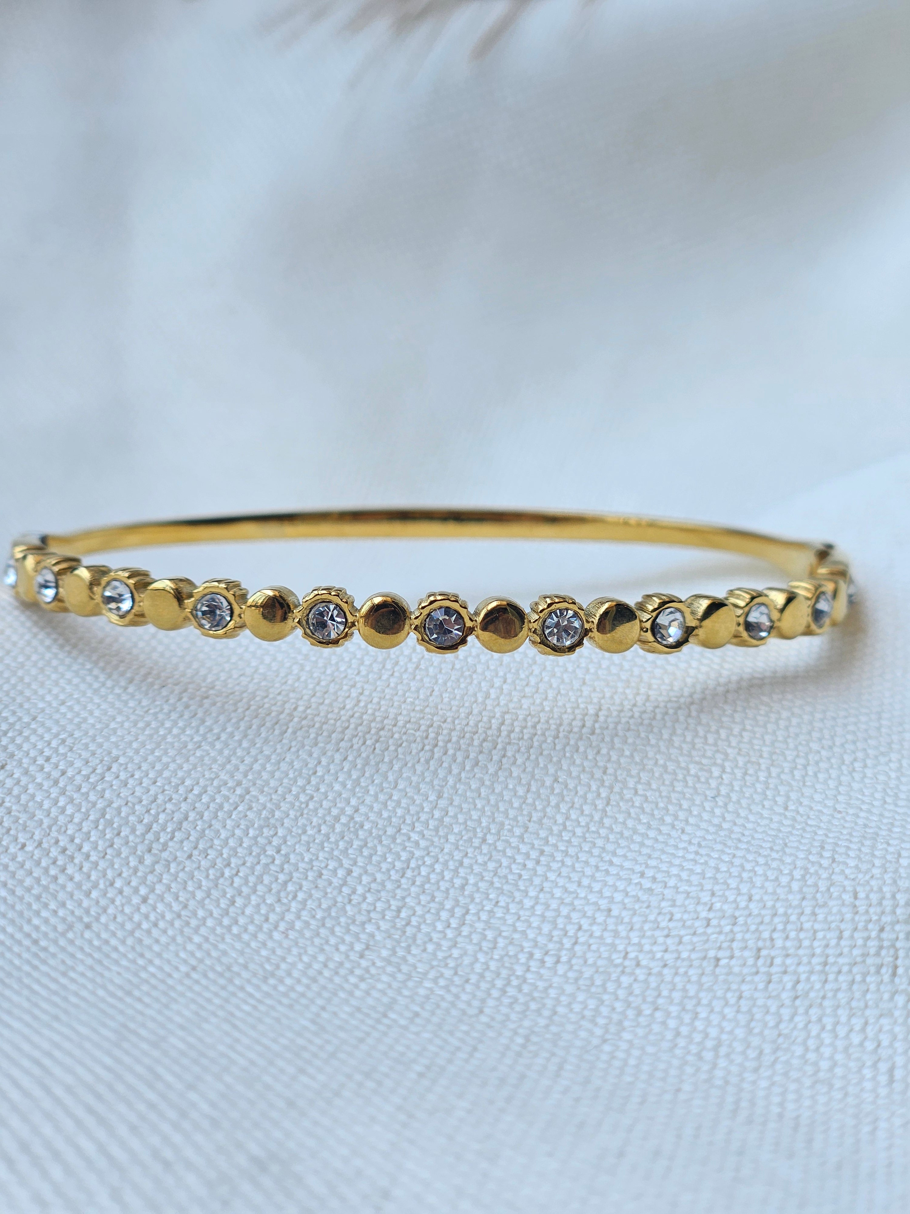 Golden Glow Crystal Bracelet