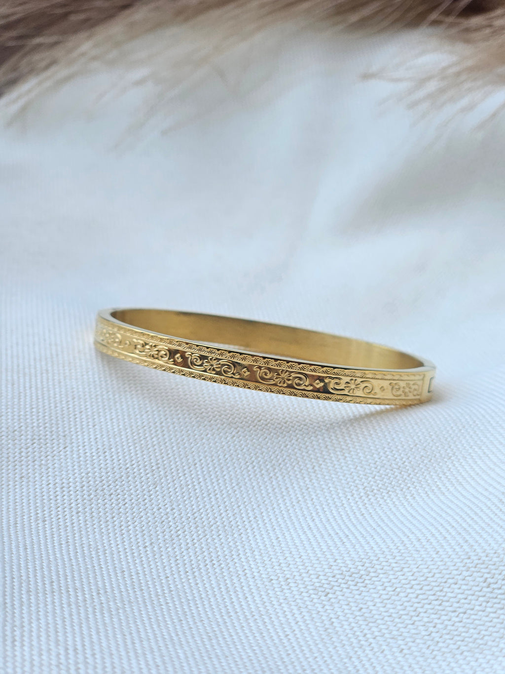 Antique Gold Filigree Engraved Bracelet
