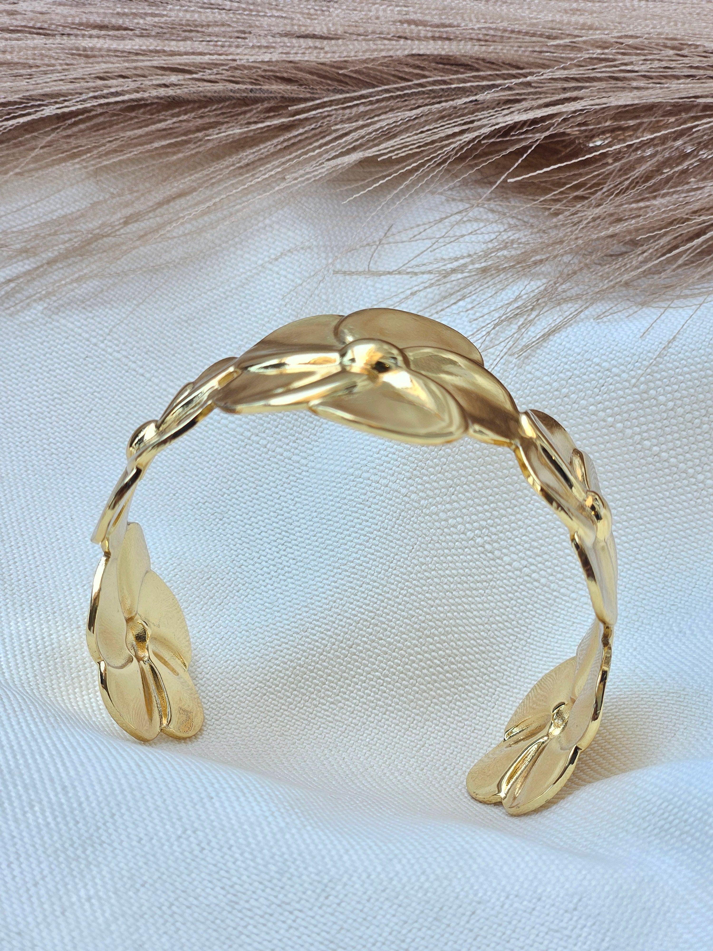 Daisy Dream Cuff