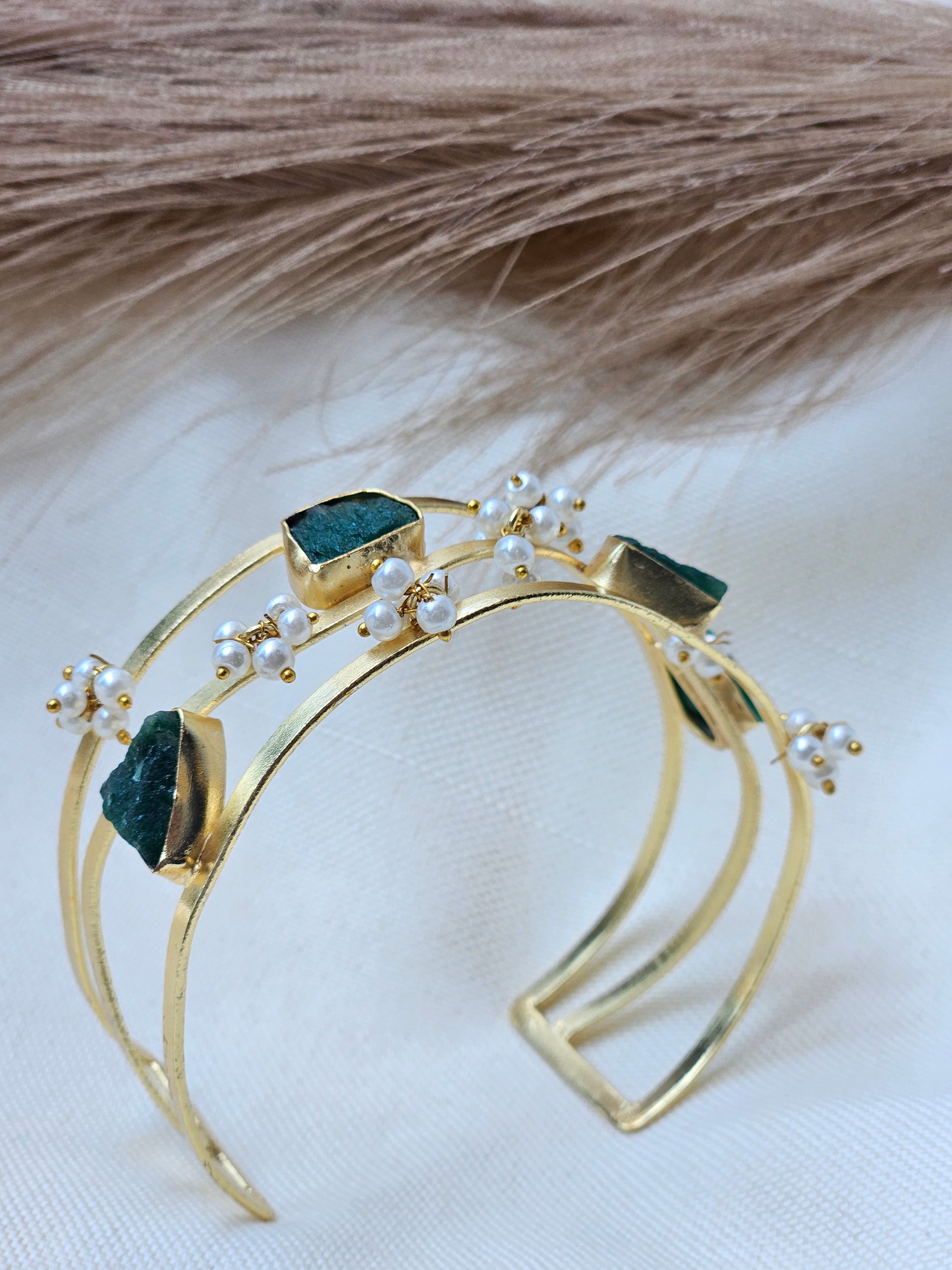 Uncut Green Stone Pearl Cuff
