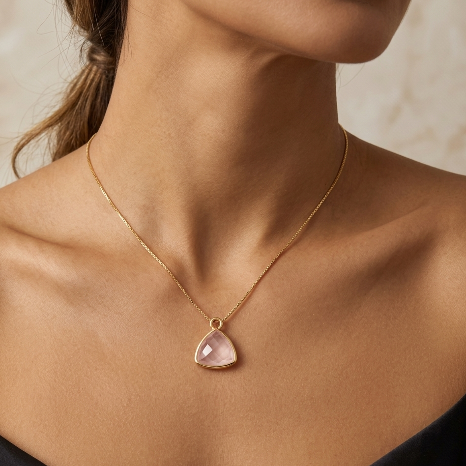 The Petal Quartz Pebble Necklace