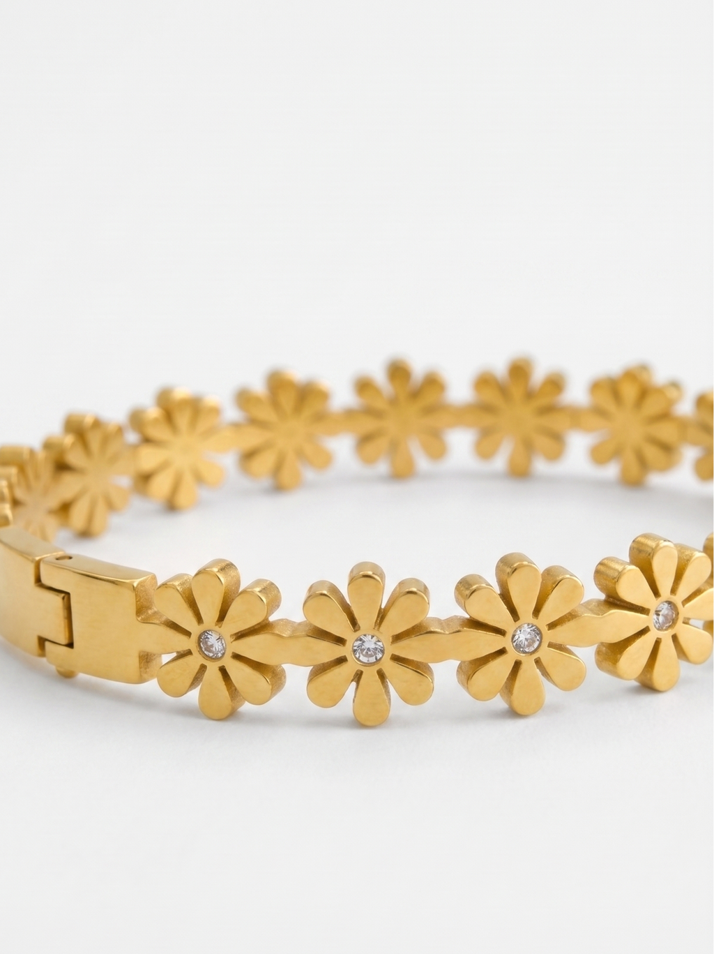 Blooming Daisy Gold Link Bracelet